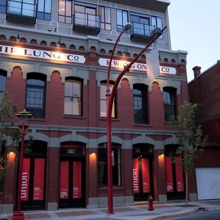 Lotus Loft Apartment Victoria Exterior foto